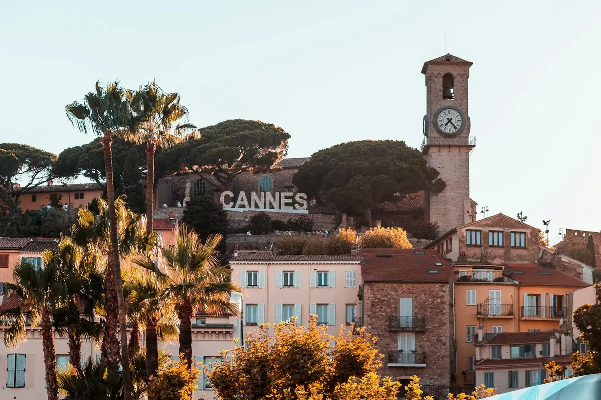 Milan to Cannes private transfer